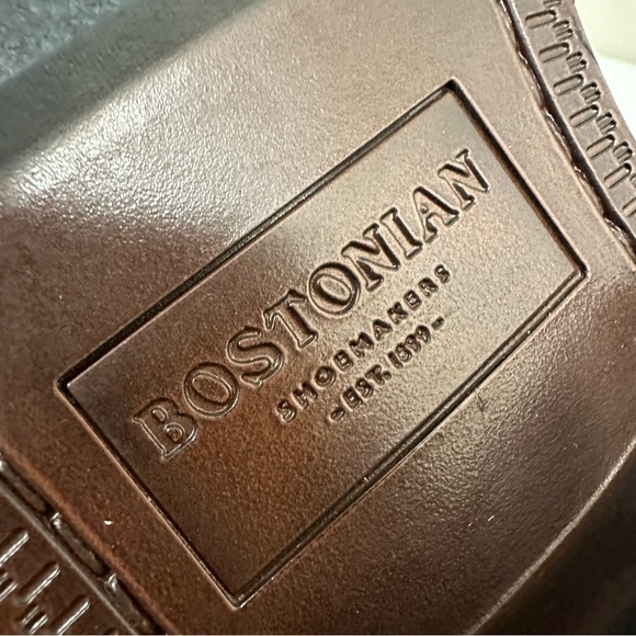 SALE! Men’s Bostonian Lace Up Brown Oxford Dress Shoes Size 9.5 w Maroon Laces - Picture 15 of 16